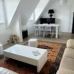New And Splendid Apartment In The Heart Of Vannes